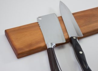 https://www.rockfordwoodcrafts.com/wp-content/uploads/Jatoba-Magnetic-Knife-Holder-Front-Angled-324x236.jpg