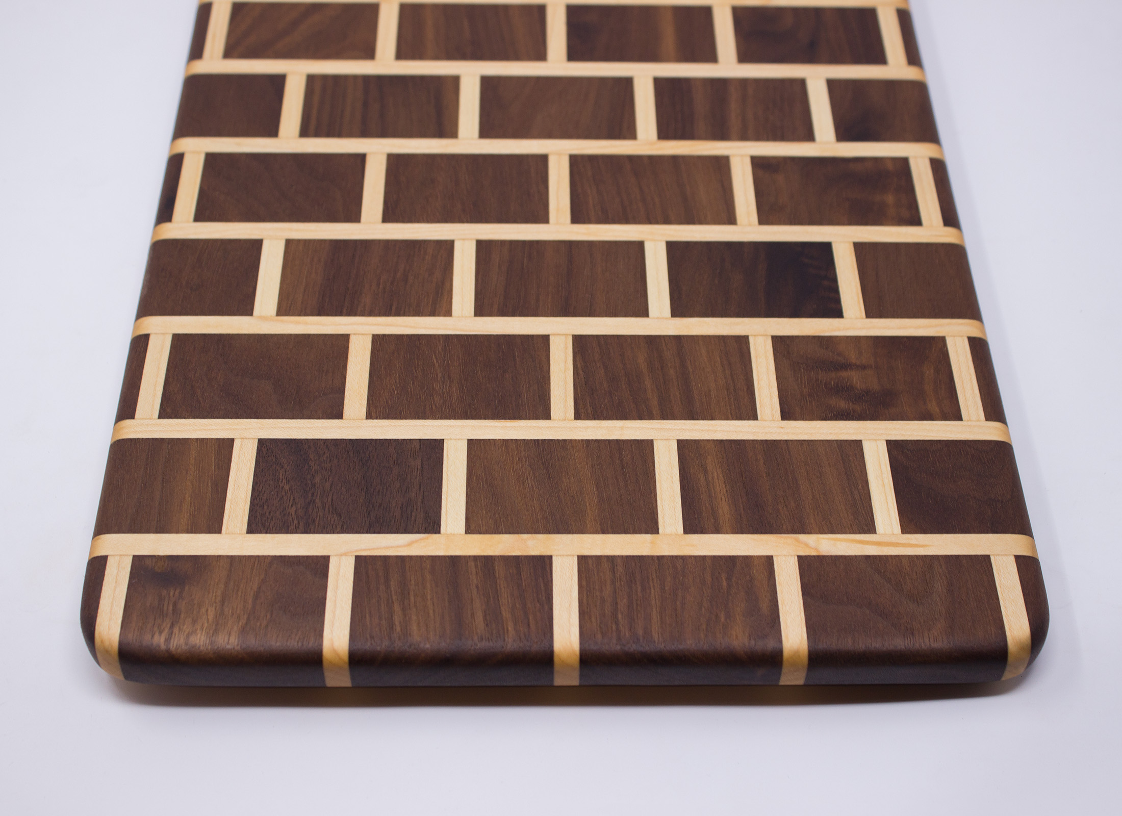 Brick Pattern Wooden Chopping Board