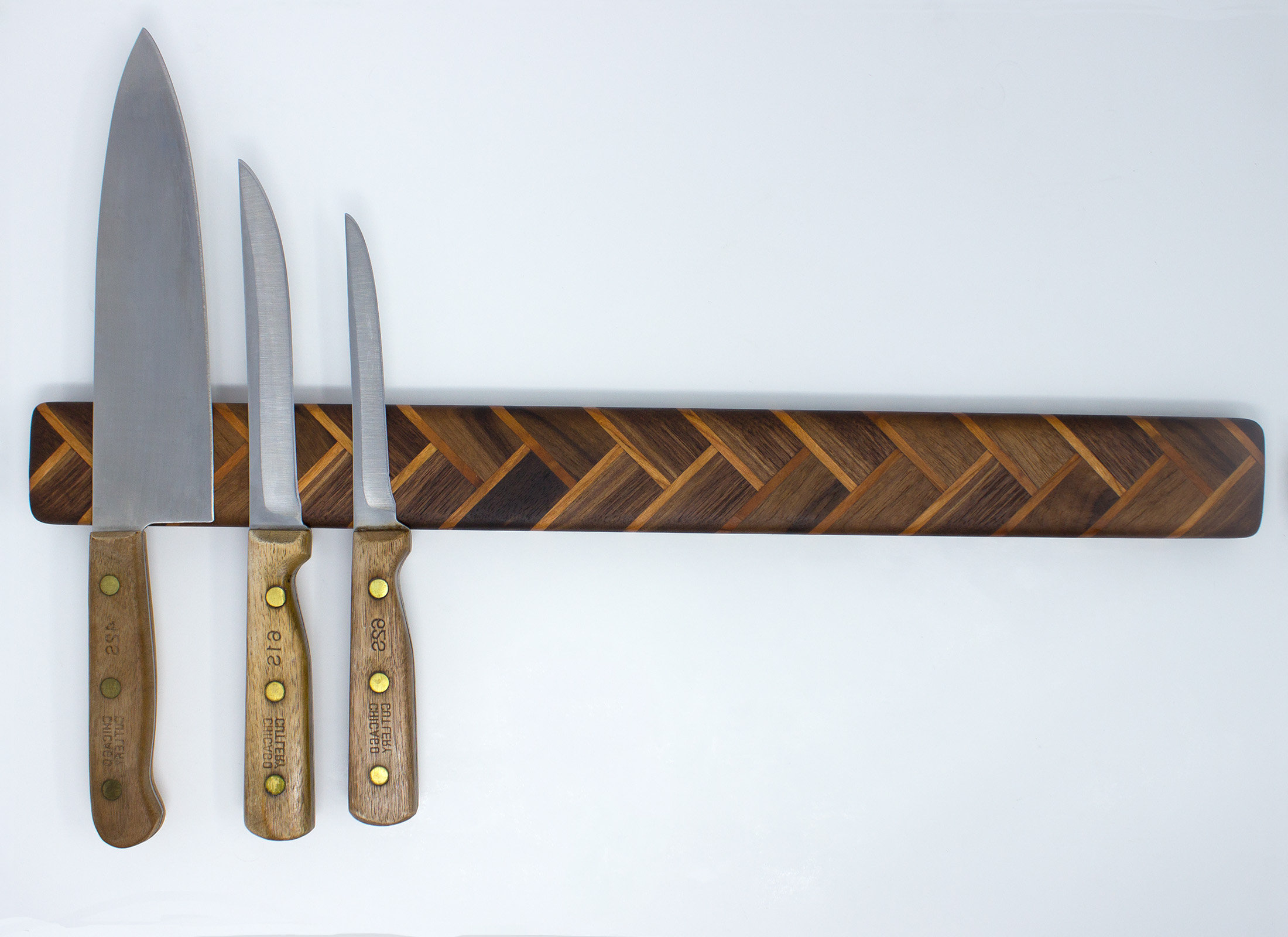 Large magnetic walnut design knife block
